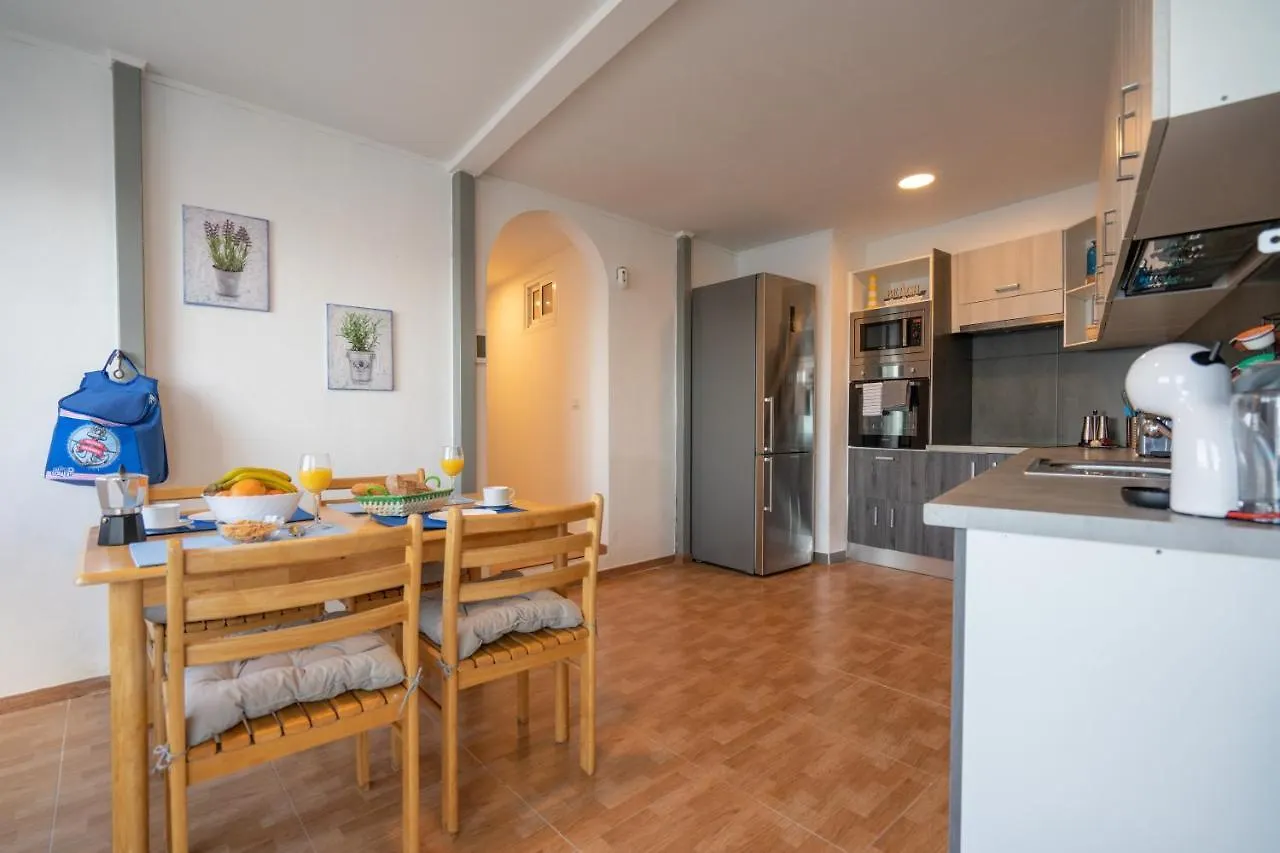 Frontline: 2 Bedrooms, Incredible Views With Large Terrace Santa Cruz de Tenerife Spagna